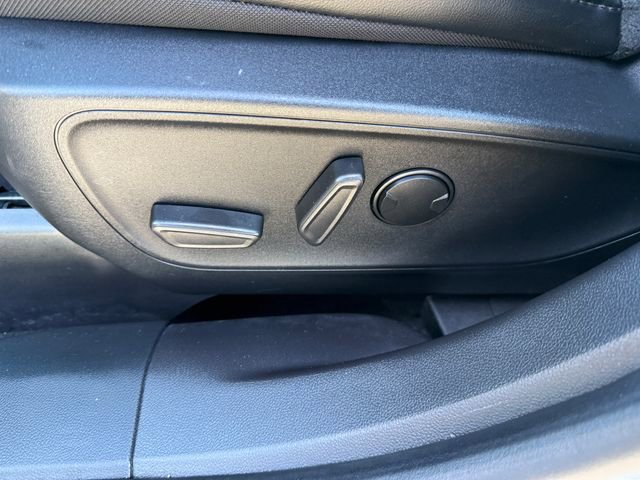 Certified 2023 Ford Escape ST-Line Select w/ Tech Pack #2 image 28