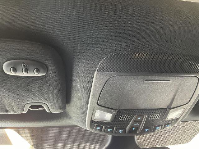 Certified 2022 Ford Edge ST-Line w/ Class II Trailer Tow Package image 21