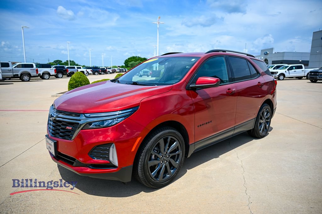 Used 2023 Chevrolet Equinox RS FWD image 3