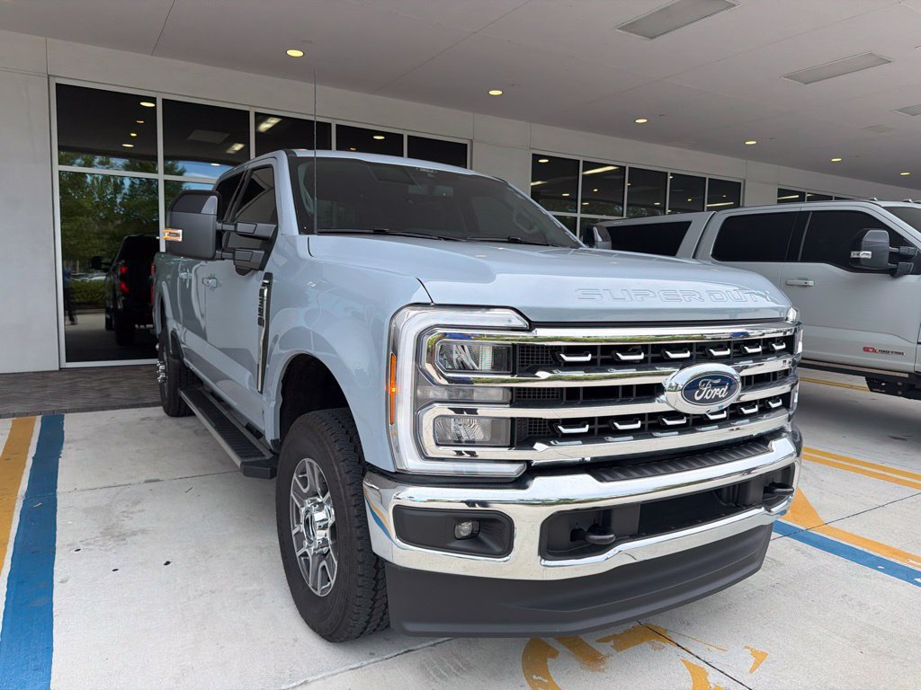 Certified 2026 Ford F350 Lariat w/ FX4 Off-Road Package AWD/4WD image 3