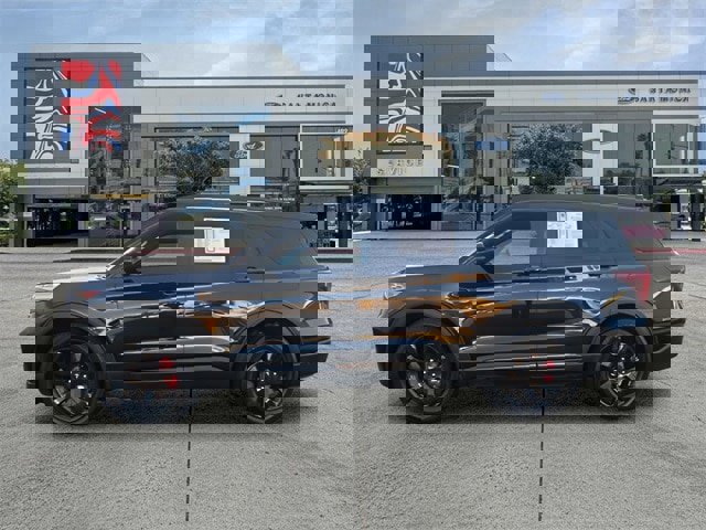 Certified 2020 Ford Explorer ST w/ ST Street Pack image 6