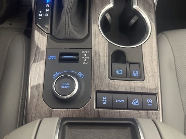 Used 2021 Toyota Highlander Platinum AWD/4WD image 19