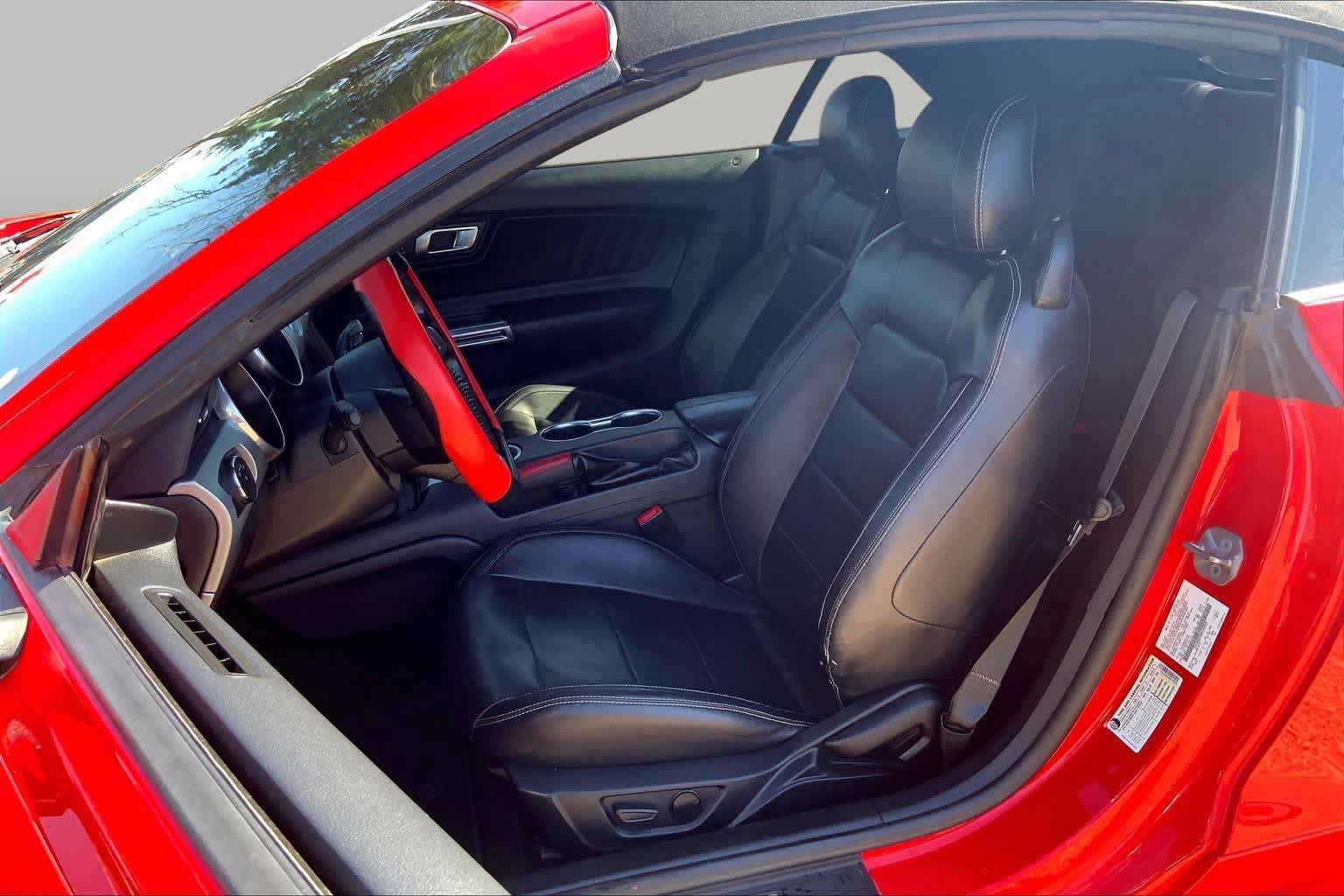 Certified 2022 Ford Mustang Premium RWD image 8