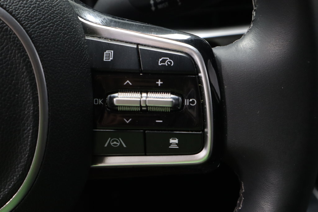 Used 2024 Kia Sorento S w/ Panoramic Sunroof Package FWD image 29