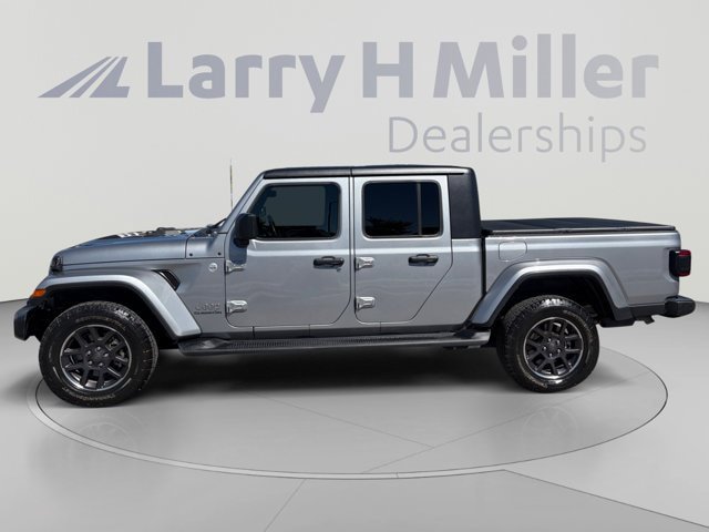Used 2021 Jeep Gladiator Overland w/ Popular Equipment Package AWD/4WD image 2