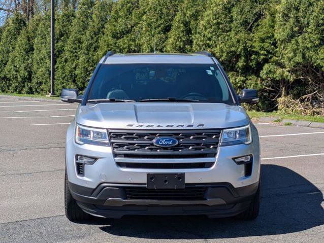 Certified 2018 Ford Explorer XLT w/ Equipment Group 202A AWD/4WD image 8