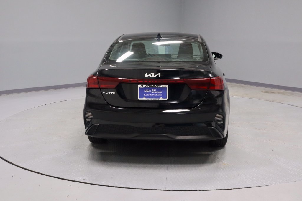 Used 2023 Kia Forte LXS w/ LXS Technology Package FWD image 9
