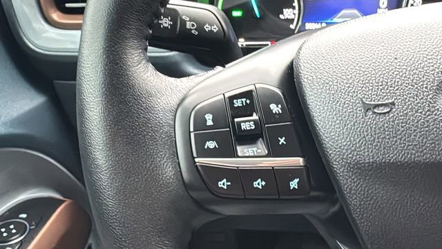 Certified 2022 Ford Maverick Lariat w/ Lariat Luxury Package image 19