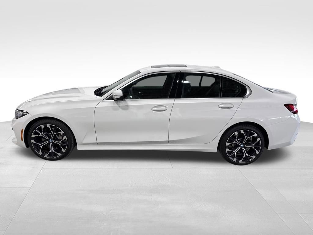 Used 2025 BMW 330i xDrive Sedan w/ Premium Package image 3