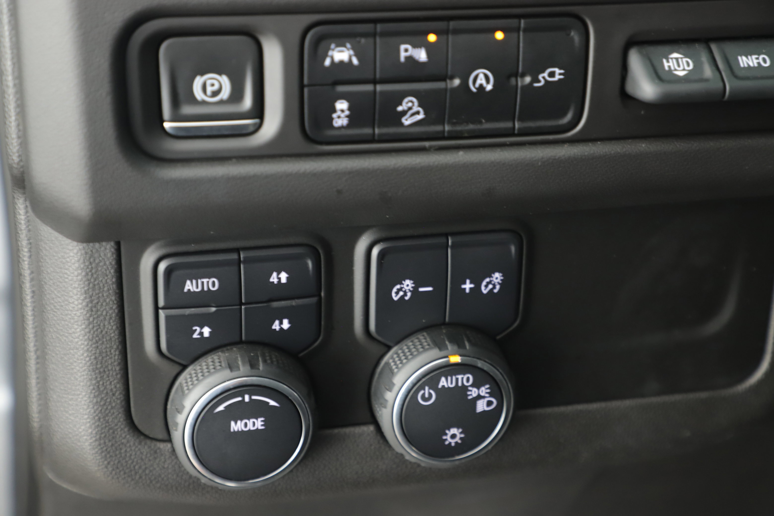 Used 2021 Chevrolet Tahoe Premier w/ Texas Edition image 11