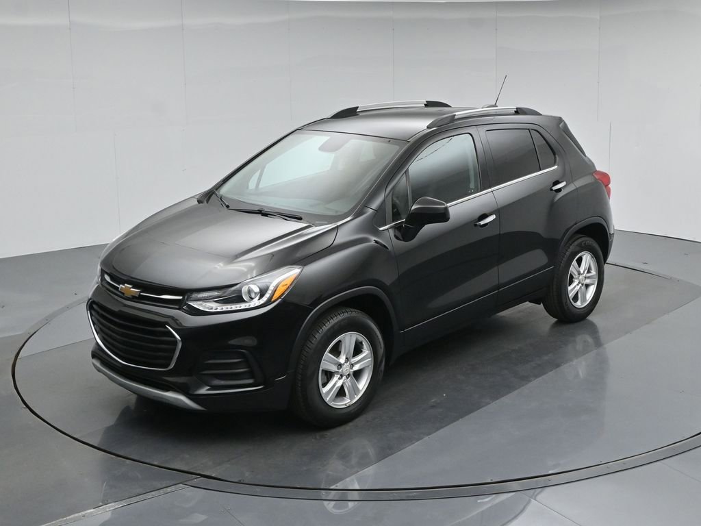 Used 2020 Chevrolet Trax LT w/ LT Convenience Package AWD/4WD image 39