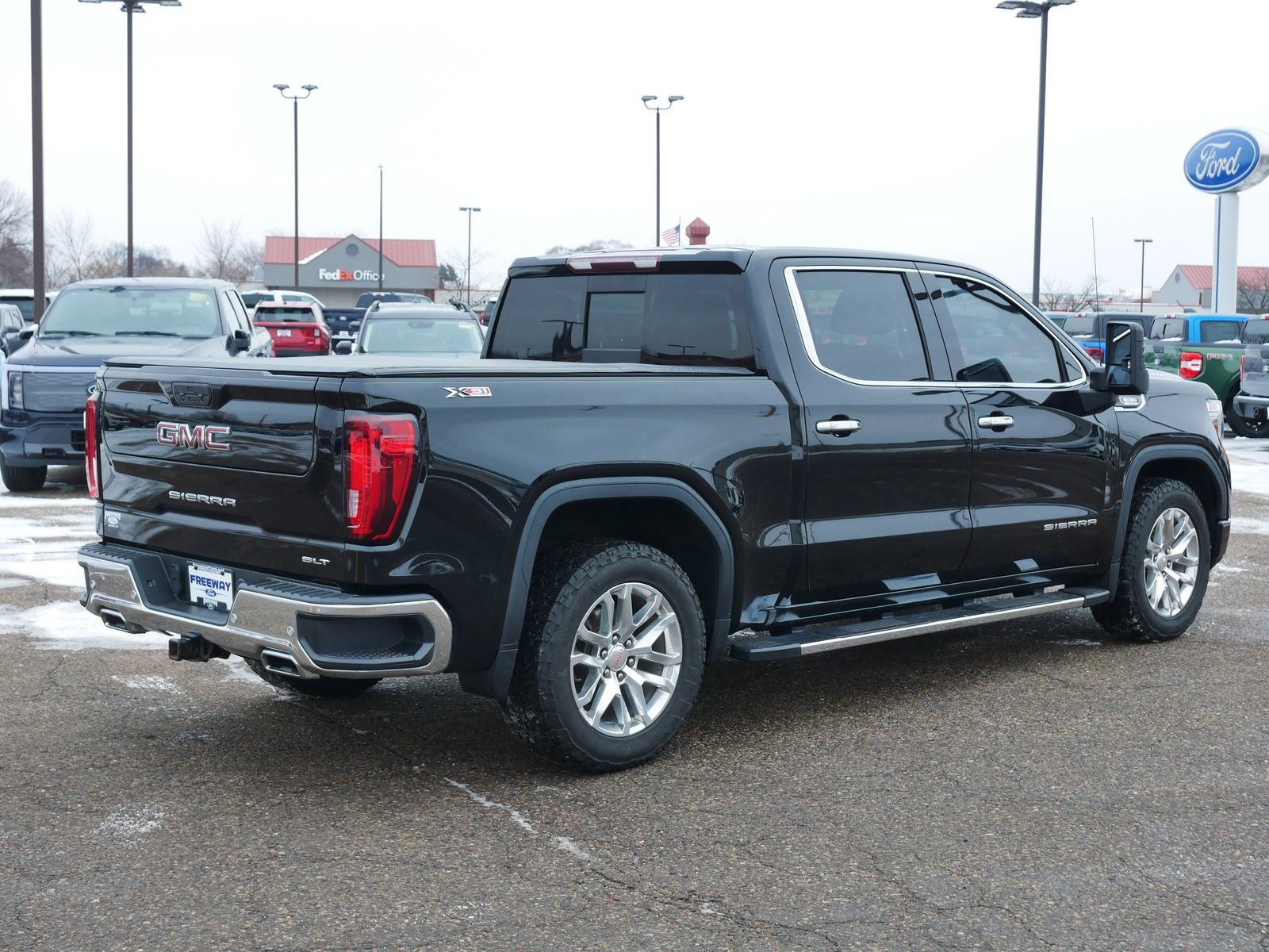 Used 2020 GMC Sierra 1500 SLT w/ SLT Premium Package image 4