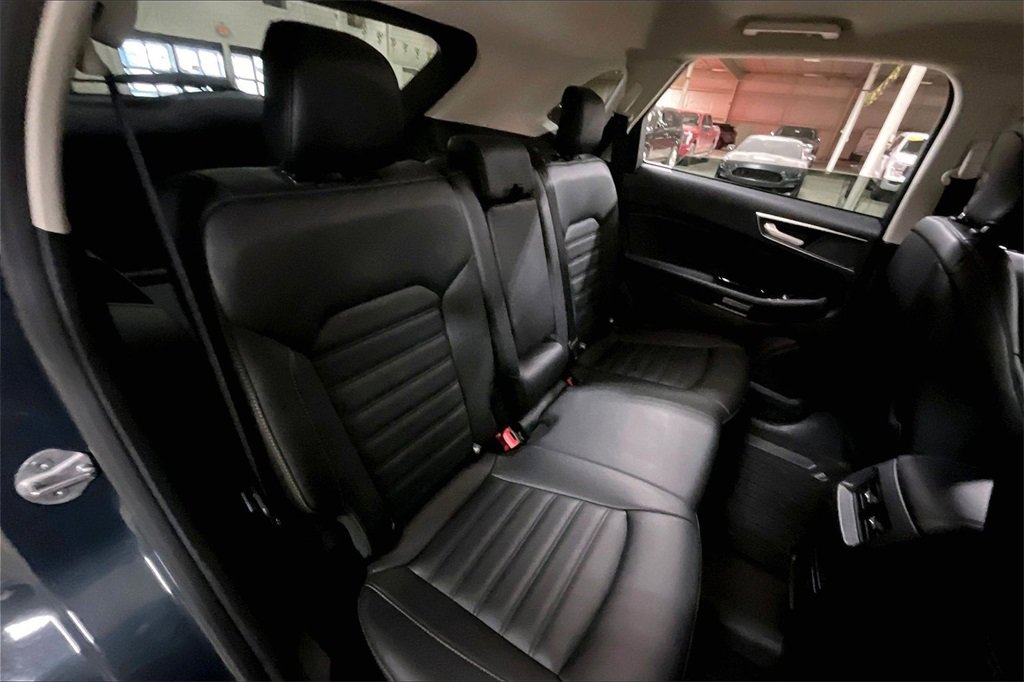Certified 2019 Ford Edge SEL w/ Equipment Group 201A image 25