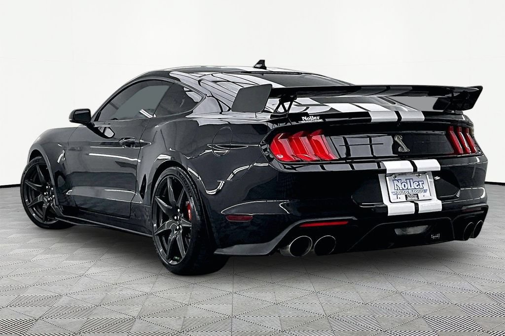 Certified 2022 Ford Mustang Shelby GT500 w/ Carbon Fiber Track Pack RWD image 13