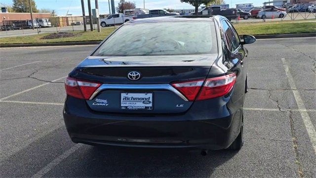 Used 2017 Toyota Camry LE image 8