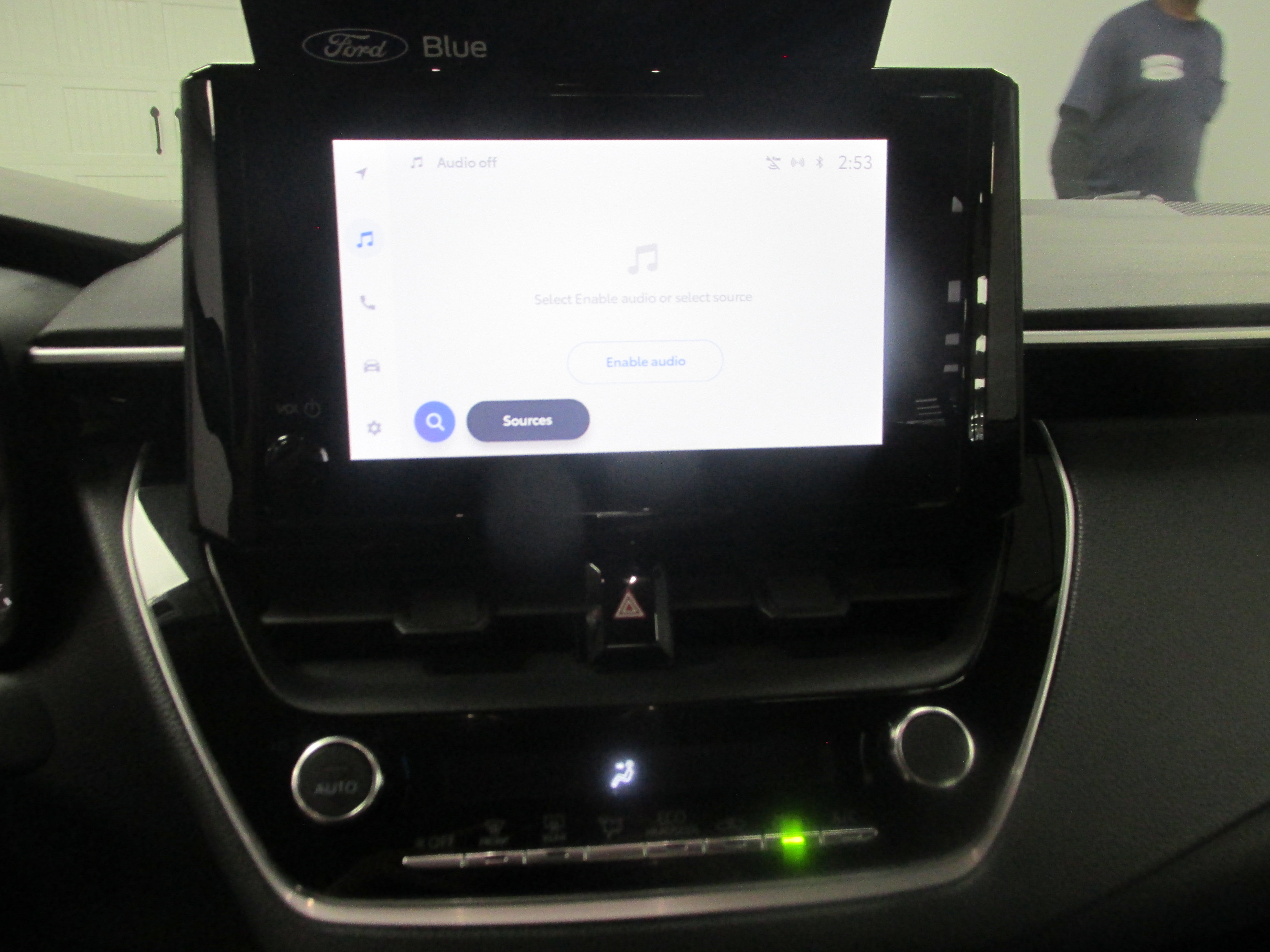 Used 2023 Toyota Corolla LE FWD image 32