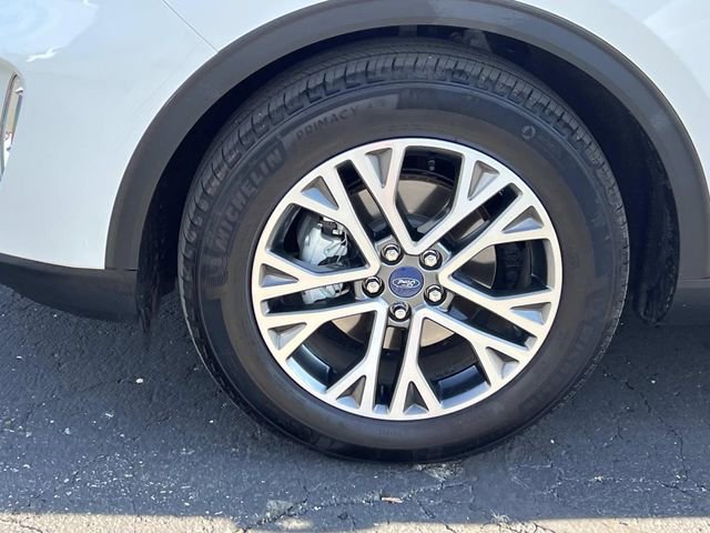 Certified 2022 Ford Escape SEL w/ Technology Package AWD/4WD image 10