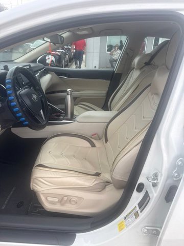 Used 2024 Toyota Camry LE FWD image 8