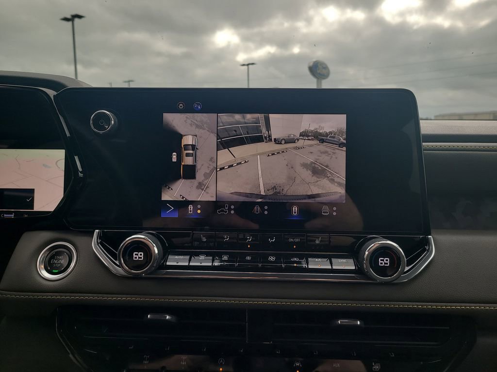 Used 2024 Chevrolet Colorado ZR2 w/ Technology Package image 21