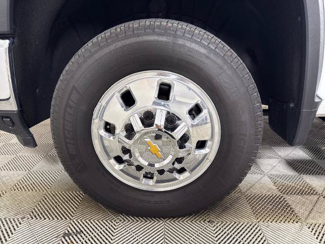 Used 2025 Chevrolet Silverado 3500 LTZ w/ LTZ Plus Package AWD/4WD image 9