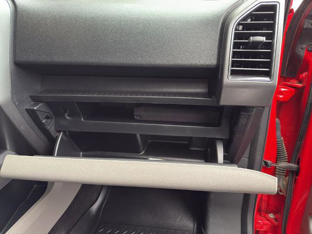 Certified 2019 Ford F150 XLT w/ Equipment Group 302A Luxury image 34