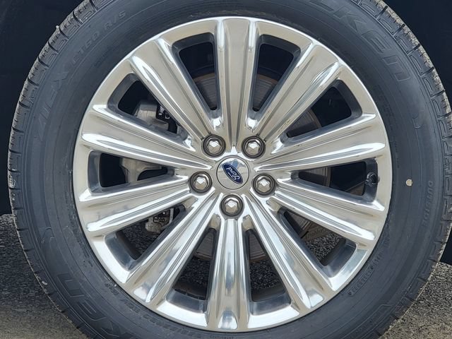 Certified 2023 Ford Explorer Limited w/ Limited Technology Package AWD/4WD image 17