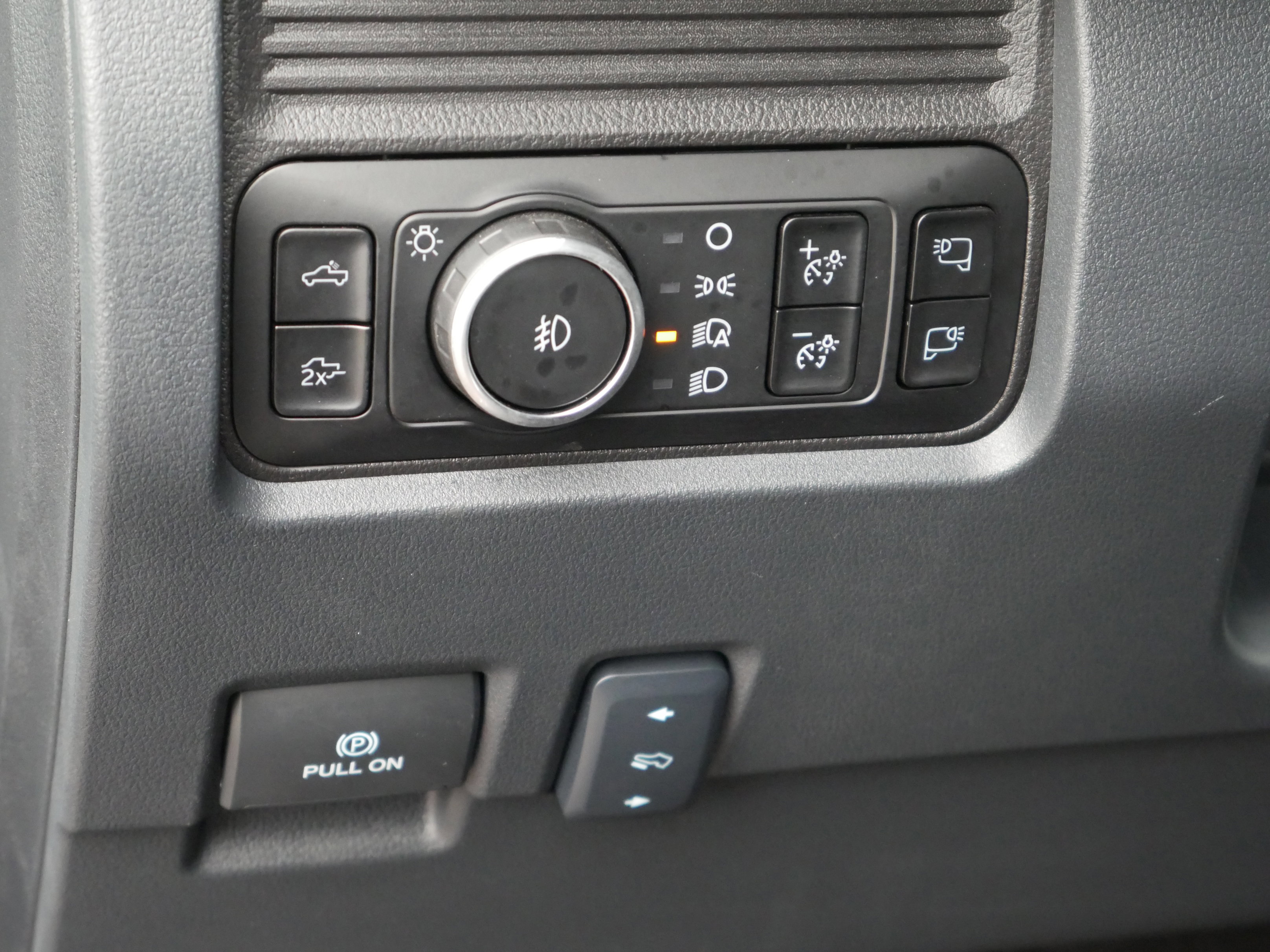 Certified 2025 Ford F450 Lariat image 11