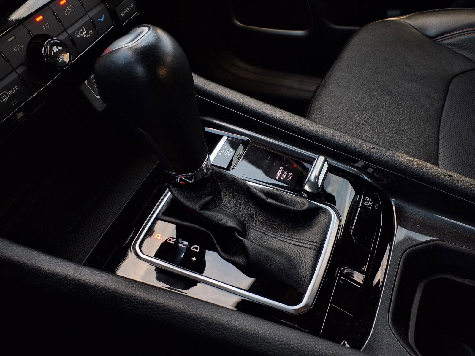 Used 2023 Jeep Compass Latitude image 16