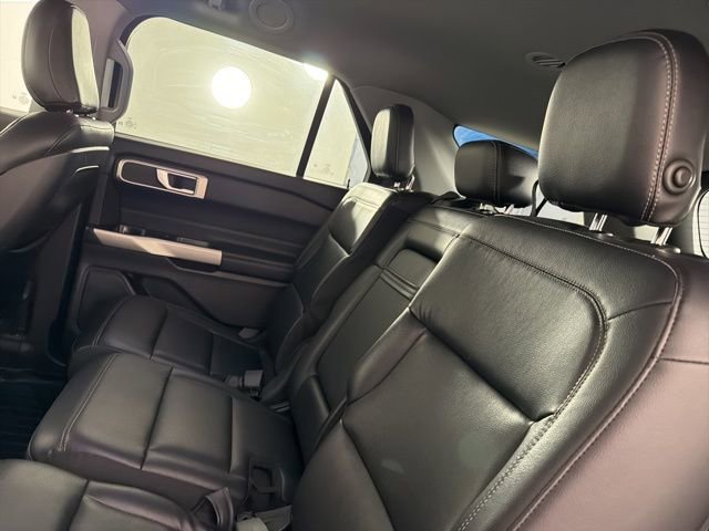 Certified 2020 Ford Explorer XLT w/ Equipment Group 202A image 13