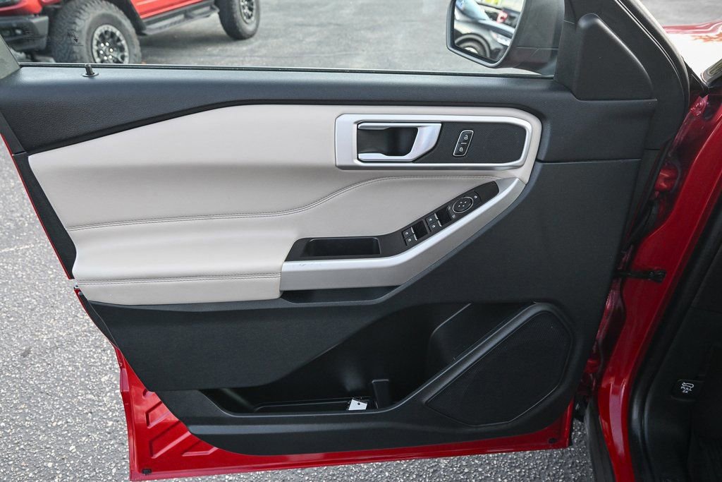 Certified 2023 Ford Explorer XLT w/ Equipment Group 202A image 24