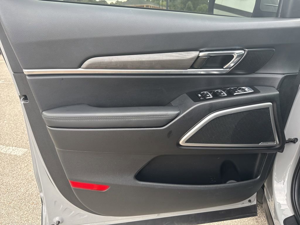 Used 2024 Kia Telluride EX X-Line image 11