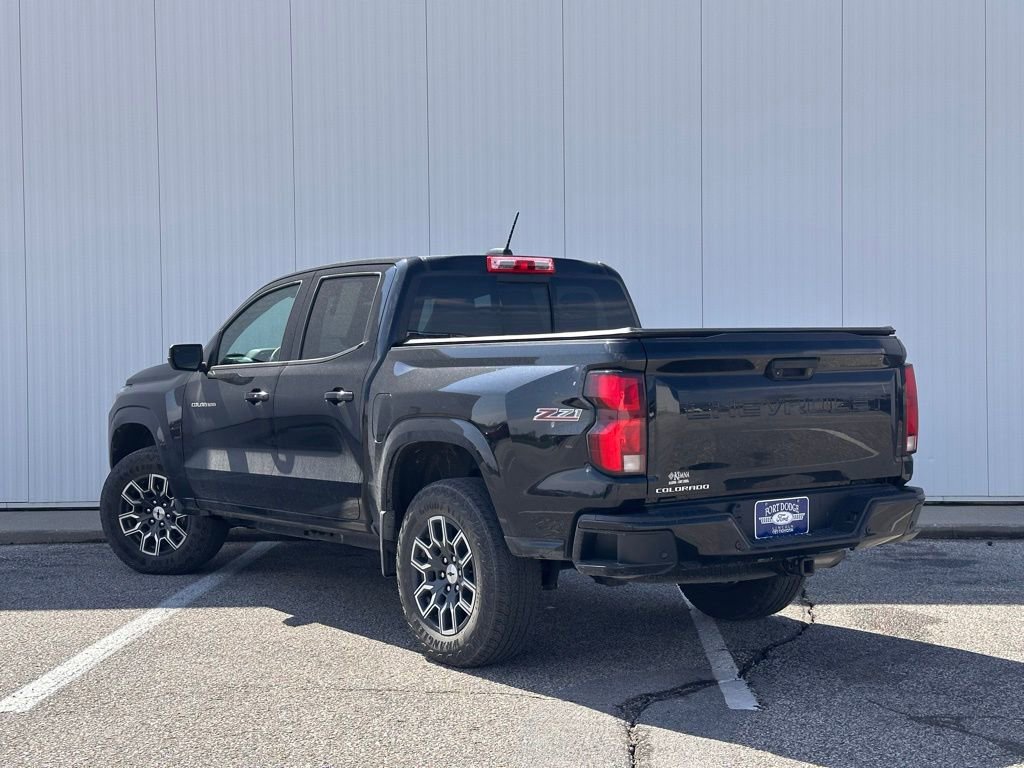 Used 2023 Chevrolet Colorado Z71 w/ Z71 Convenience Package 2 image 4