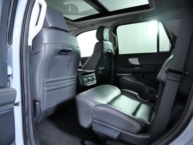 Certified 2025 Ford Expedition Active AWD/4WD image 15