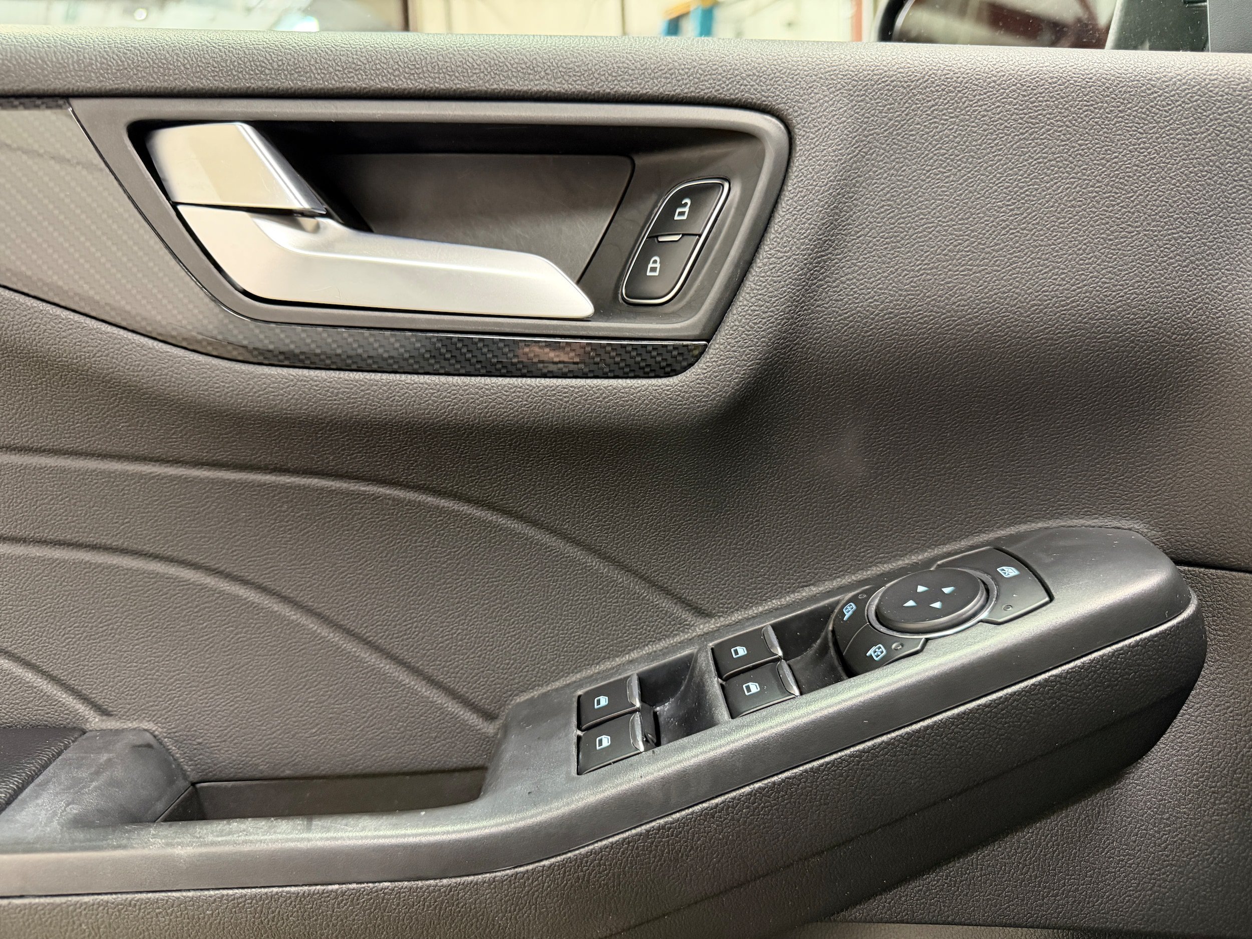 Certified 2025 Ford Escape ST-Line Select AWD/4WD image 14