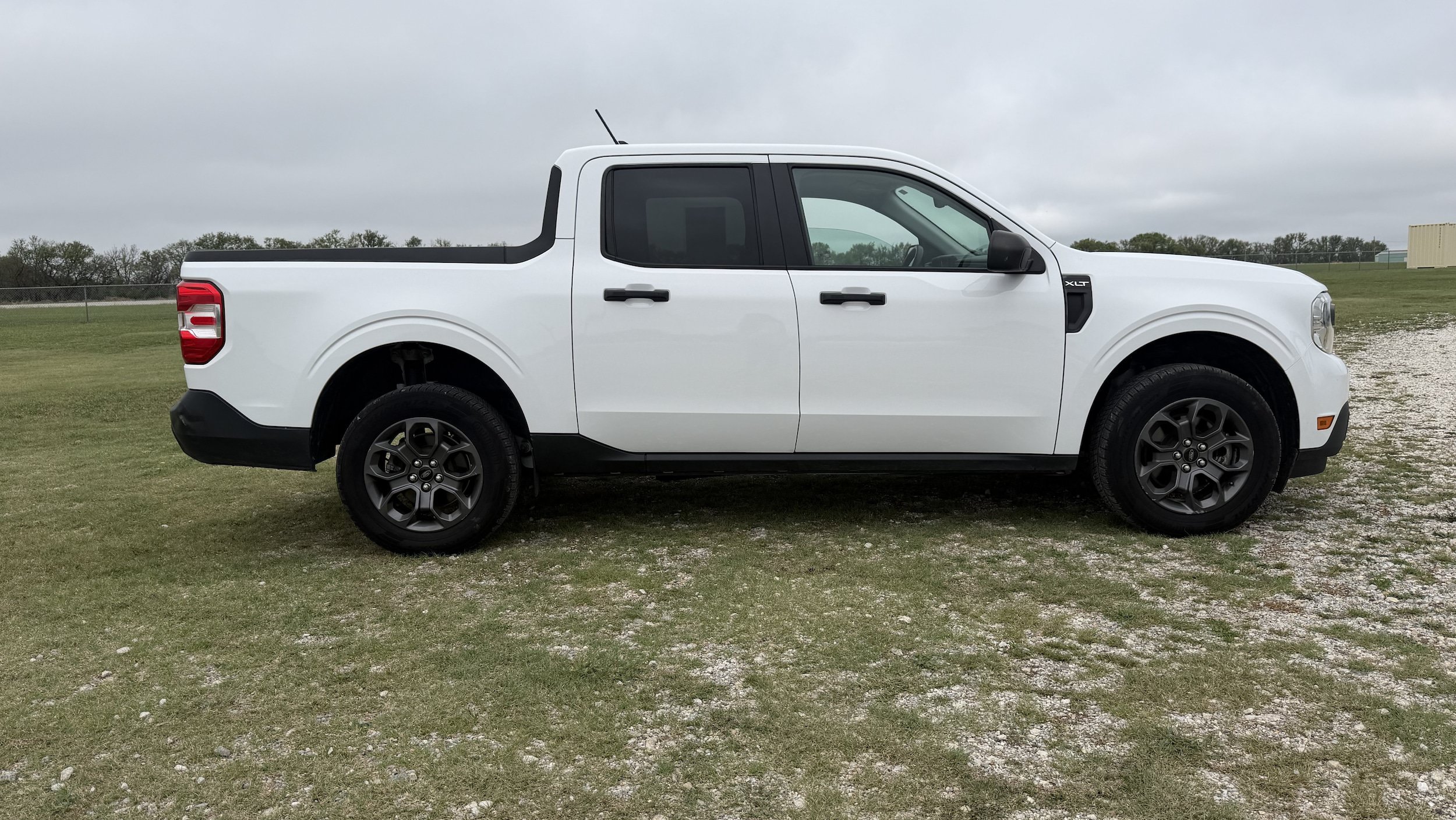 Certified 2022 Ford Maverick XLT FWD image 2