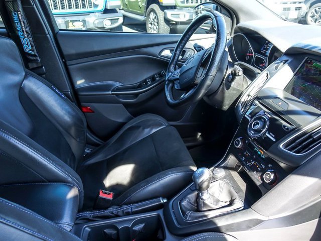 Certified 2017 Ford Focus RS AWD/4WD image 30