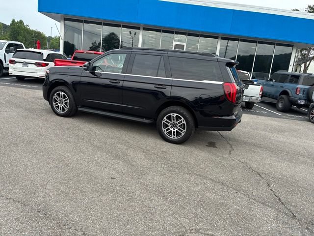 Certified 2025 Ford Expedition Active AWD/4WD image 21