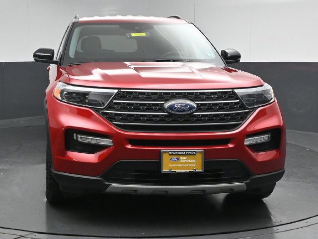 Certified 2024 Ford Explorer XLT w/ Equipment Group 202A AWD/4WD image 2