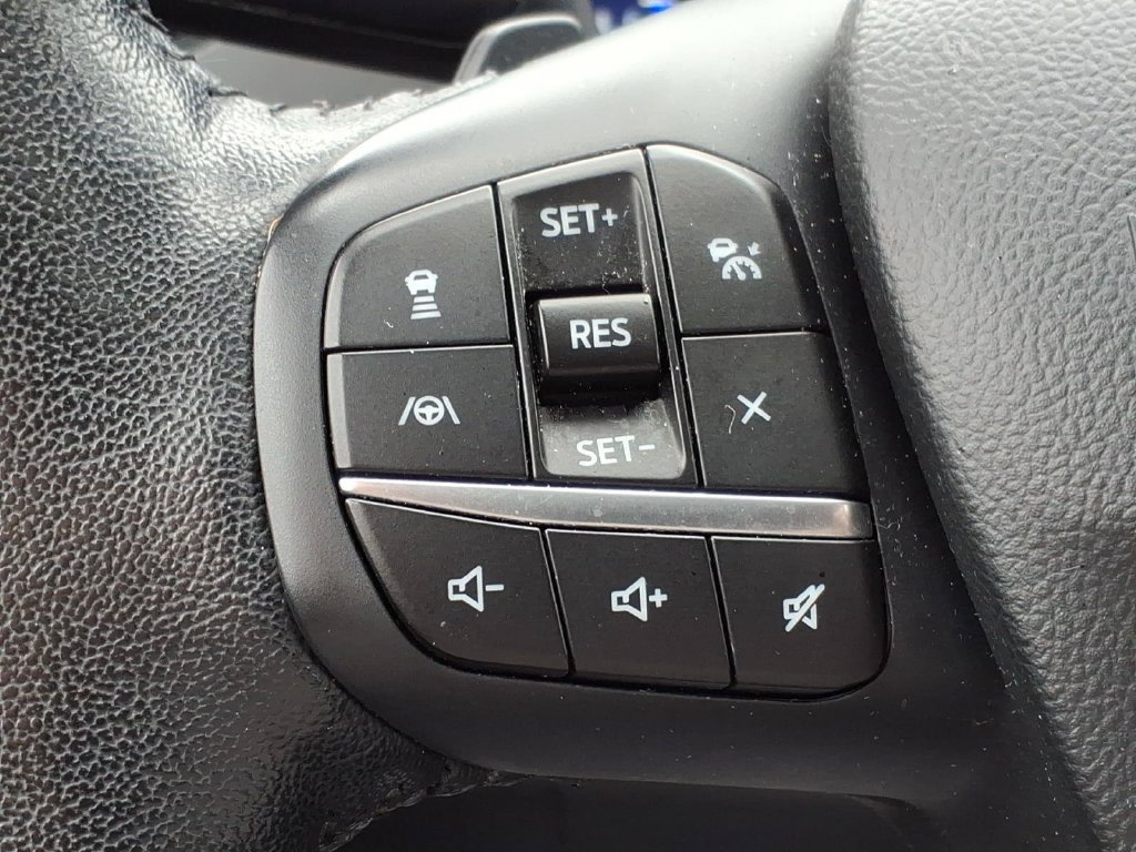 Certified 2020 Ford Escape Titanium AWD/4WD image 23