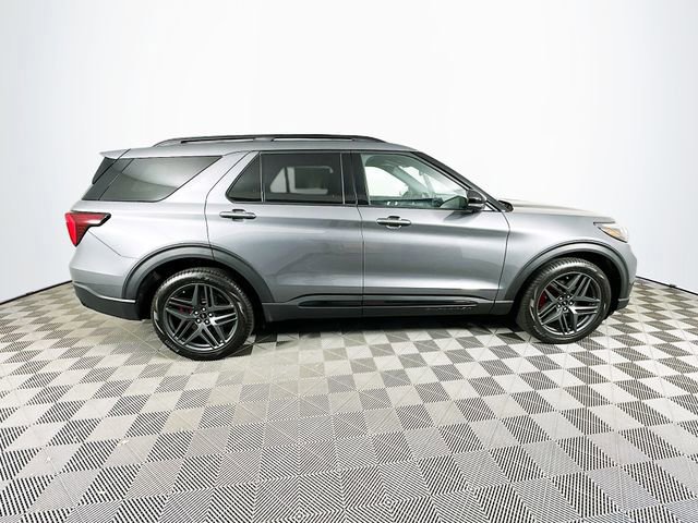 Certified 2025 Ford Explorer ST image 6