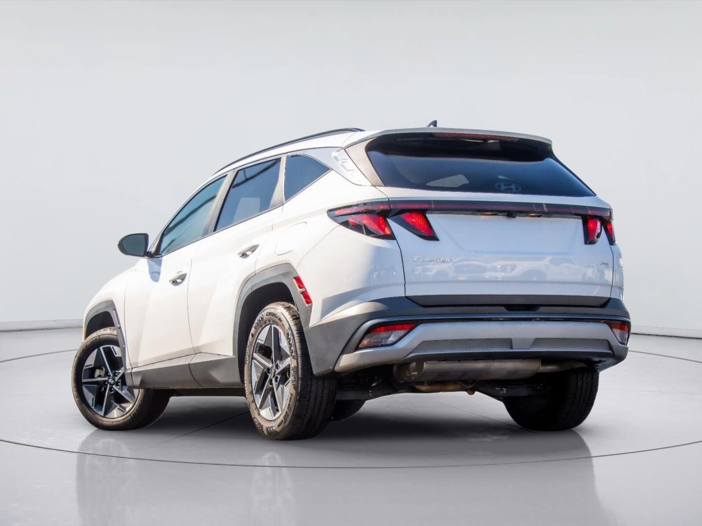 Used 2025 Hyundai Tucson SEL AWD/4WD image 3