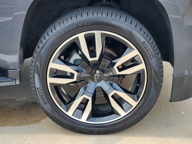 Used 2019 Chevrolet Suburban Premier RWD image 10