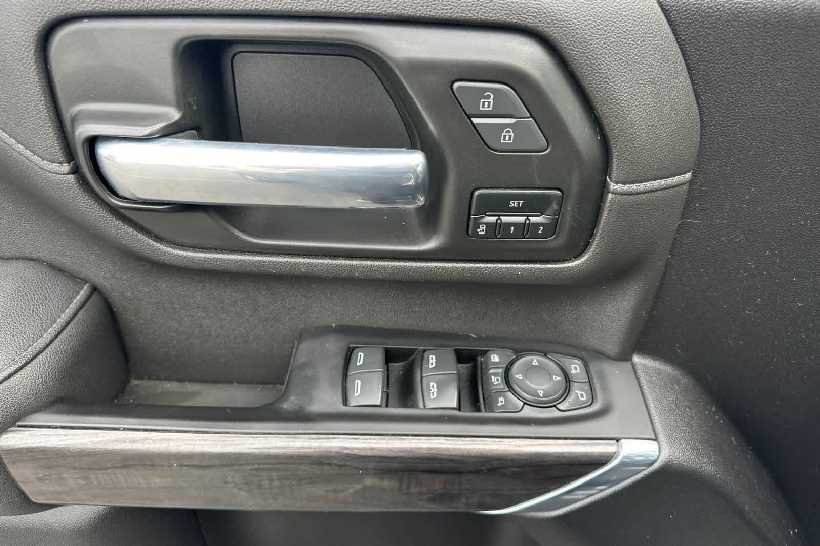 Used 2023 Chevrolet Silverado 2500 LTZ w/ LTZ Convenience Package image 13