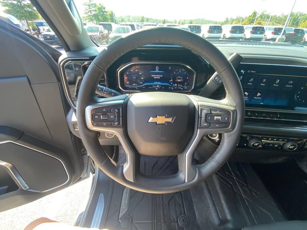 Used 2024 Chevrolet Silverado 2500 LTZ AWD/4WD image 13