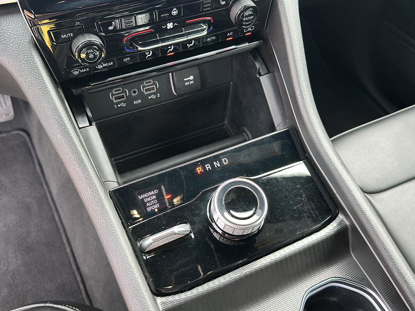 Used 2024 Jeep Grand Cherokee L Limited image 18