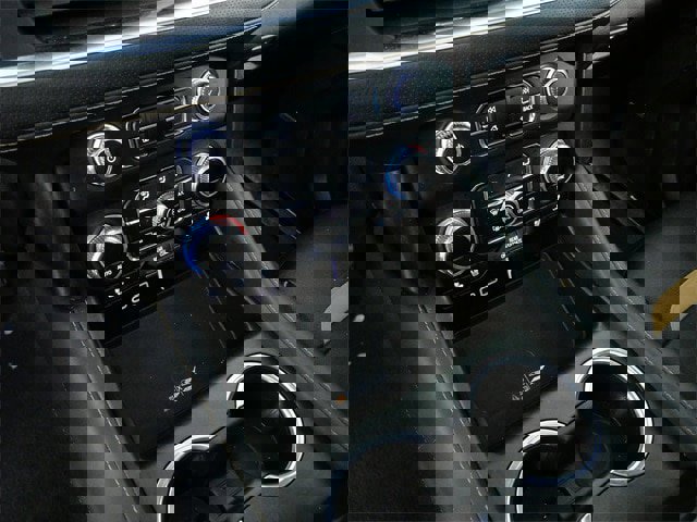 Used 2021 GMC Yukon AT4 w/ Rear Media and Nav Package image 23