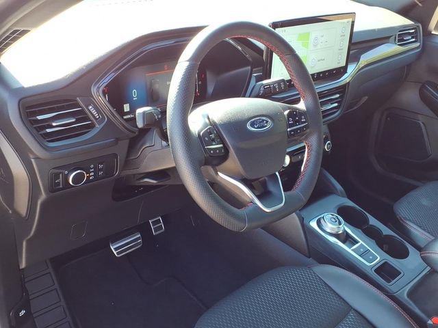 Certified 2024 Ford Escape ST-Line w/ Tech Pack #1 AWD/4WD image 17