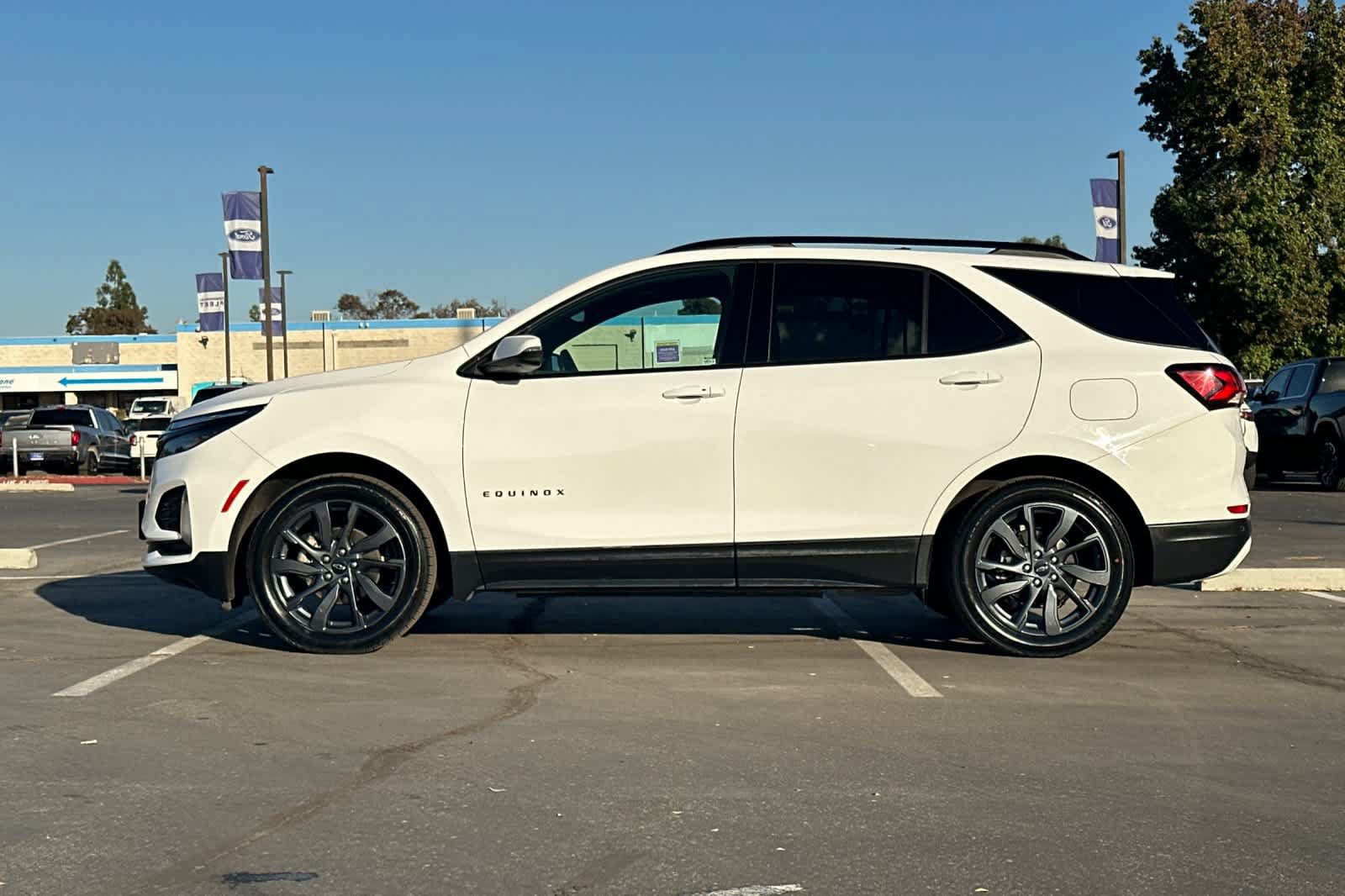 Used 2024 Chevrolet Equinox RS FWD image 6