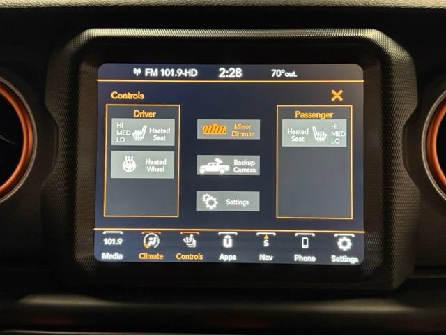Used 2023 Jeep Gladiator Mojave w/ Cold Weather Group AWD/4WD image 28