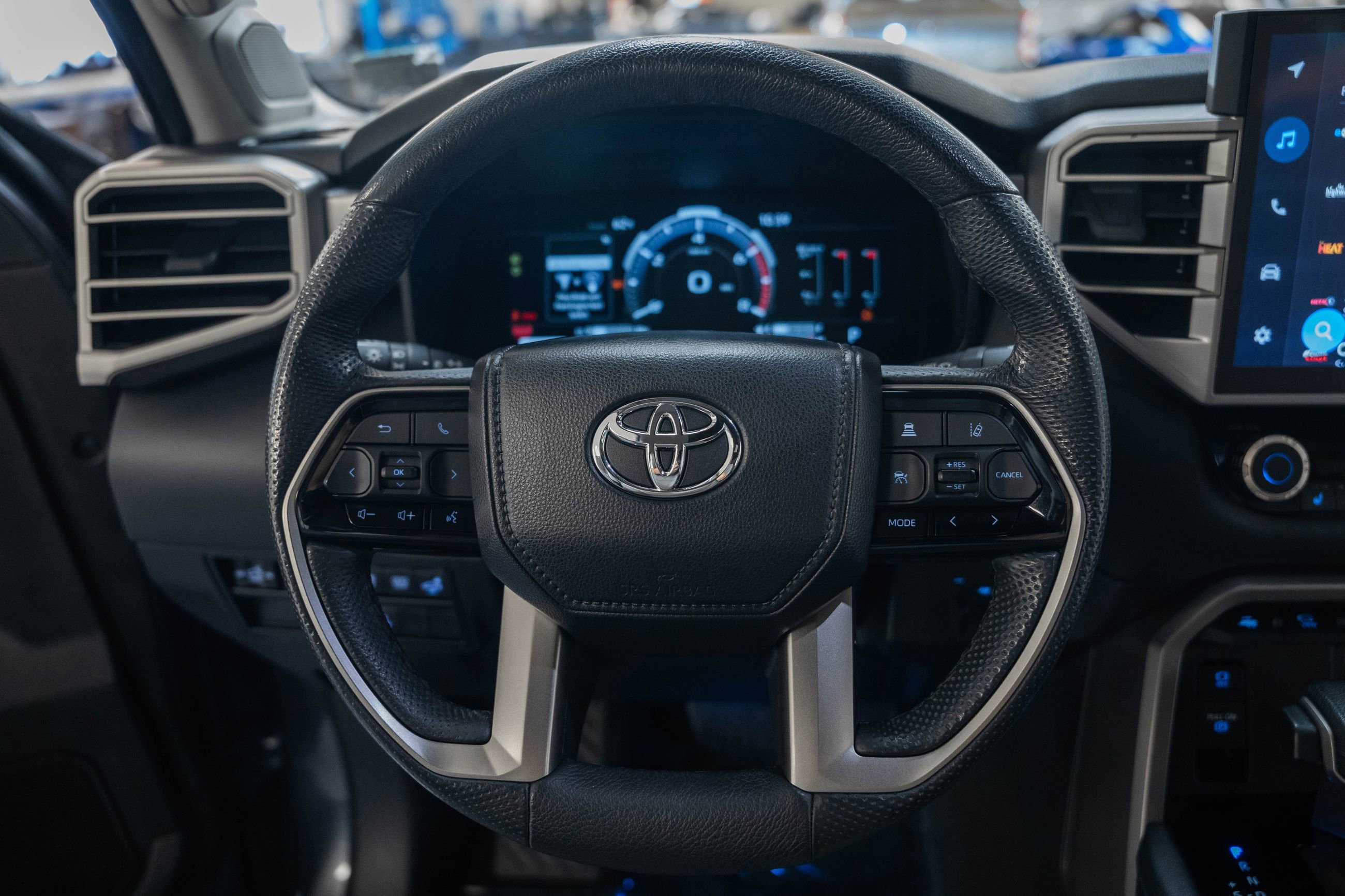 Used 2024 Toyota Tundra Limited image 38